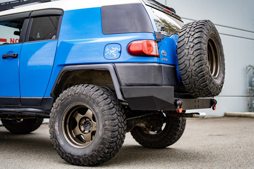 fj_cruiser_high_clearance_rear_bumper_kit_17