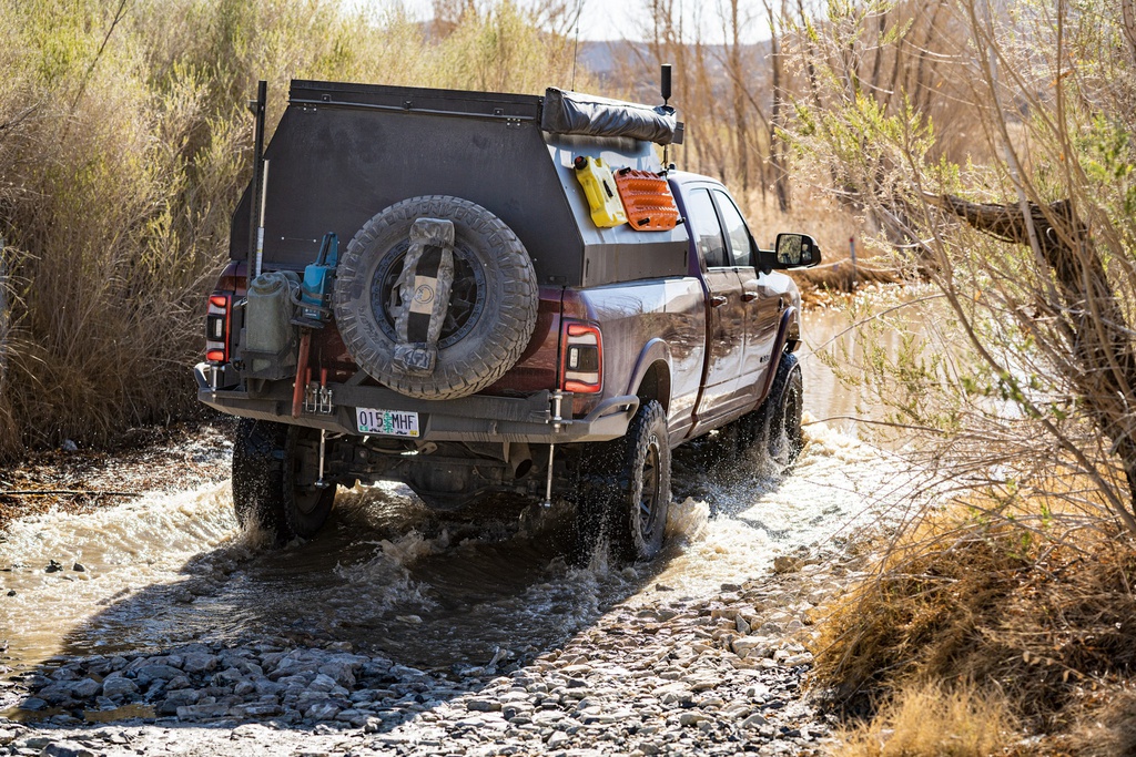 5th_gen_dodge_ram_2500_3500_high_clearance_rear_bumper_kit_15