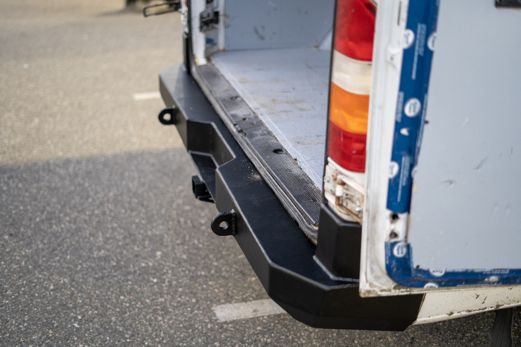 1st_generation_dodge_sprinter_rear_bumper_kit_15
