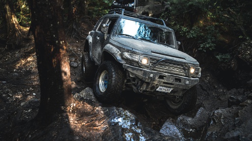 fj_cruiser_high_clearance_front_bumper_kit_15