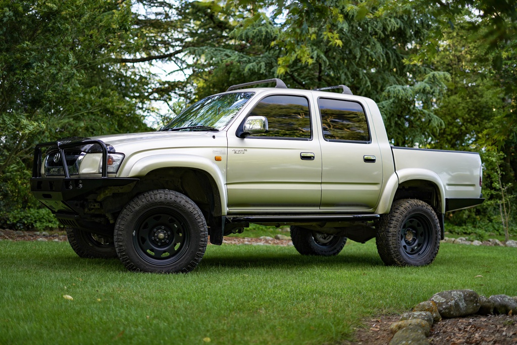 6th_gen_hilux_high_clearance_front_bumper_kit_9
