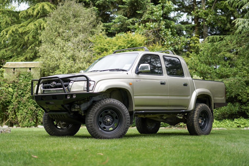 6th_gen_hilux_high_clearance_front_bumper_kit_12