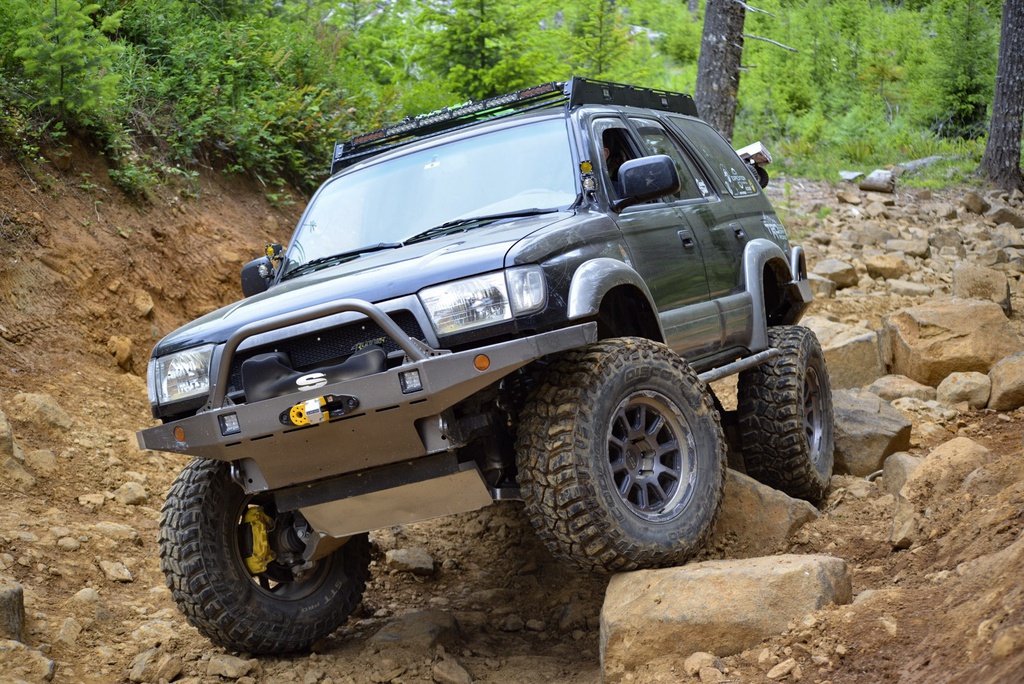3rd_gen_4runner_/_hilux_surf_high_clearance_front_bumper_kit_6