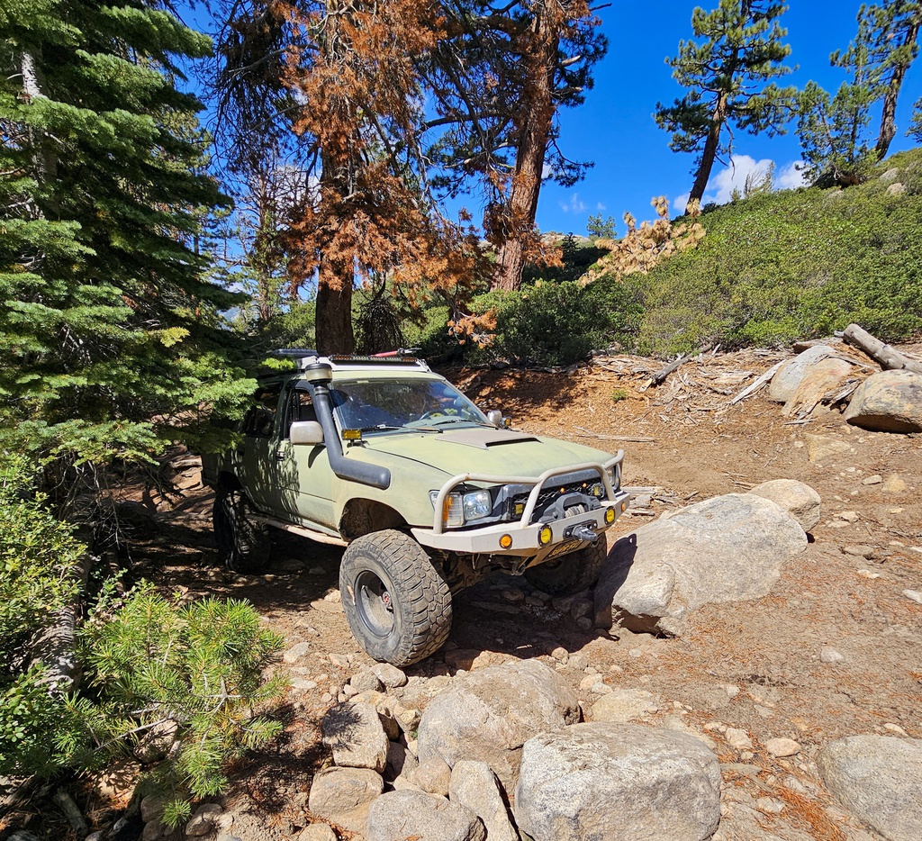 2nd_gen_4runner_/_hilux_surf_high_clearance_front_bumper_kit_5