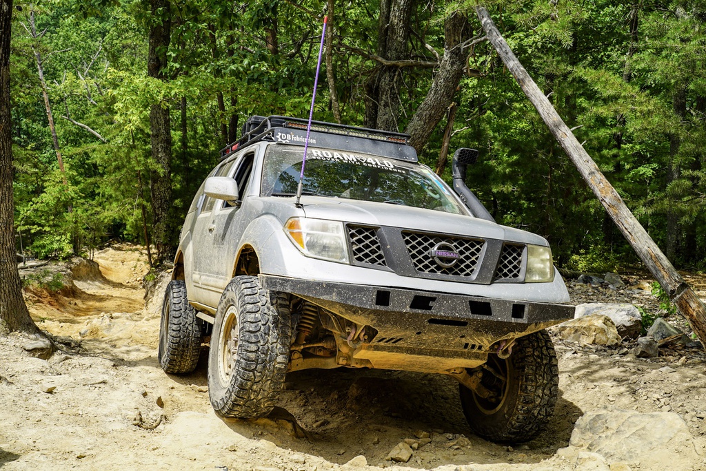 r51_nissan_pathfinder_high_clearance_front_bumper_kit_6