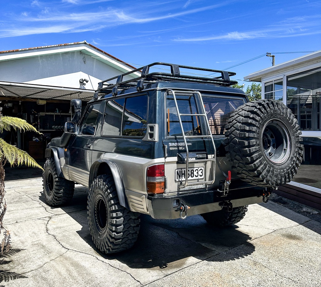 y60_nissan_patrol_high_clearance_rear_bumper_kit_5