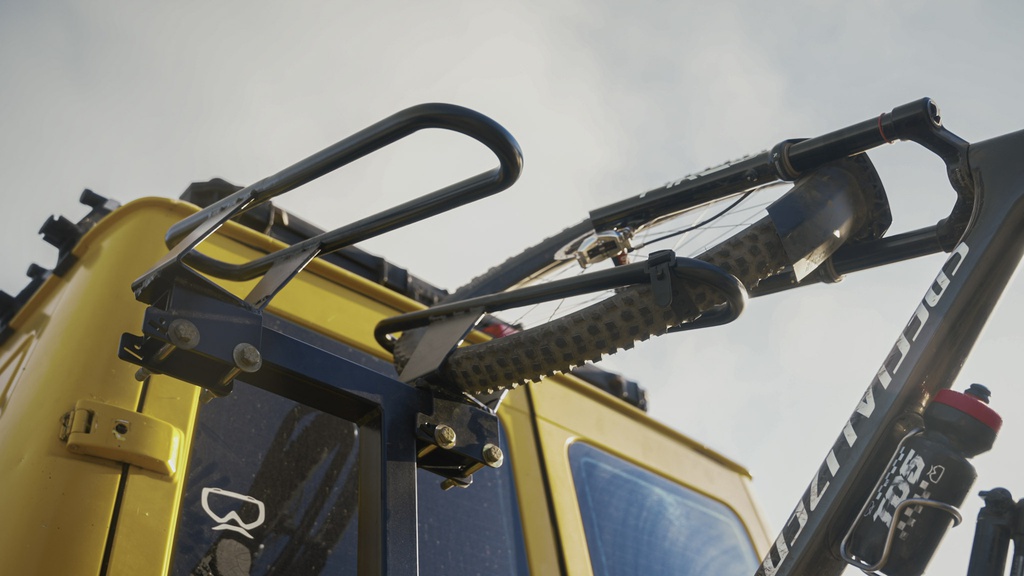 swing-away_bike_rack_attachment_8