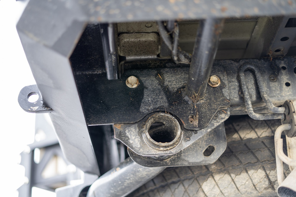4th_gen_dodge_ram_1500_high_clearance_rear_bumper_kit_11